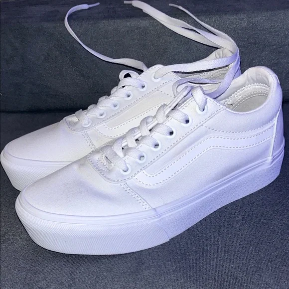Vans Old Skool Triple White Women’s Size 8 - Picture 5 of 7